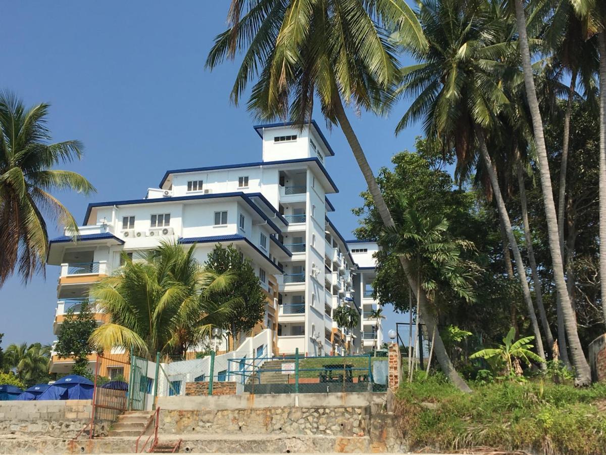 Seri Bulan Apartment Teluk Kemang Петалинг Джая Екстериор снимка