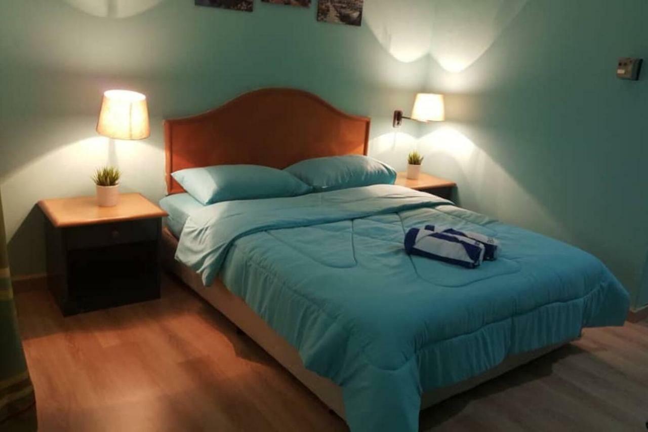 Seri Bulan Apartment Teluk Kemang Петалинг Джая Екстериор снимка